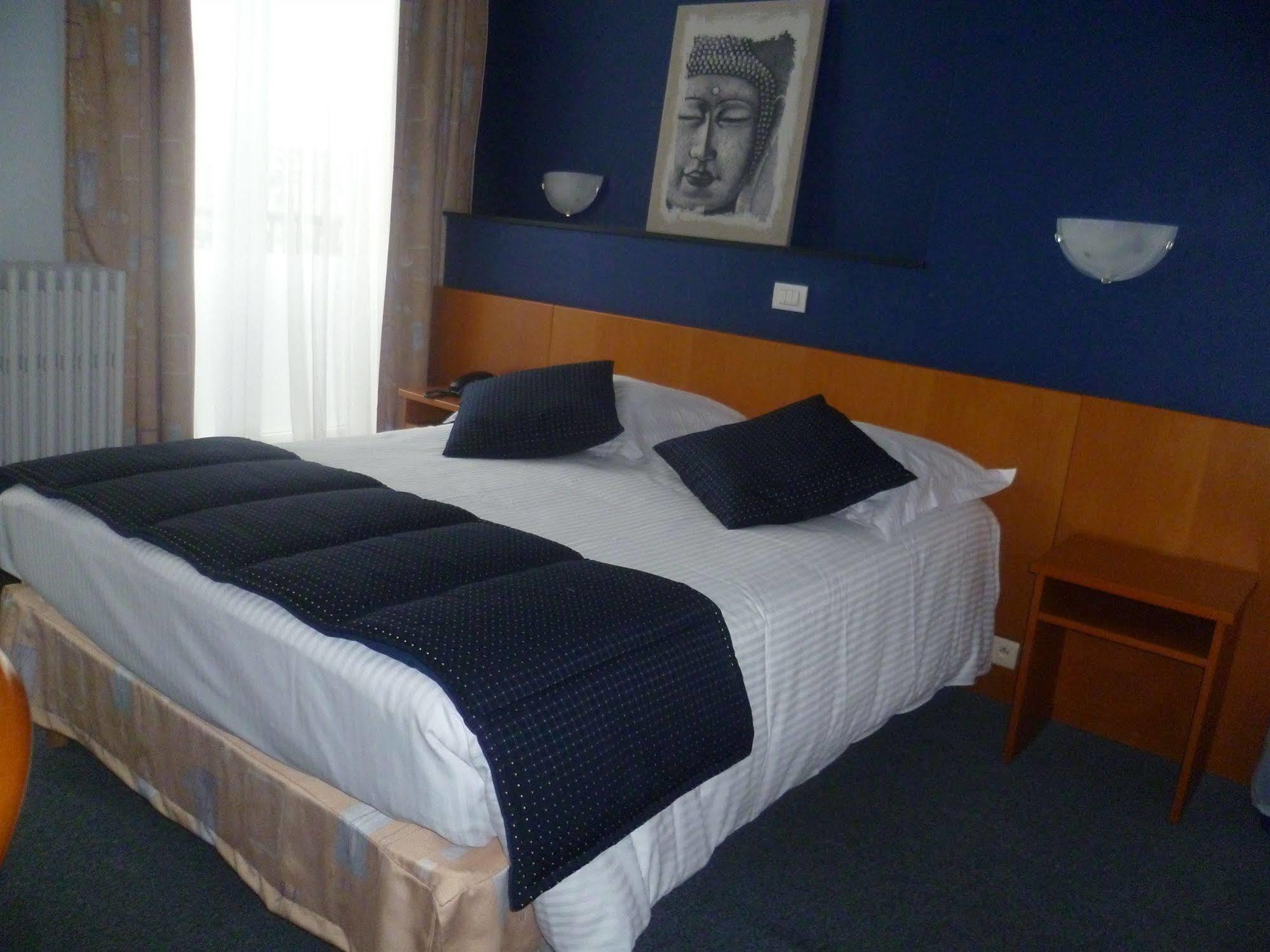 Hotel Le Terminus Mons Eksteriør bilde